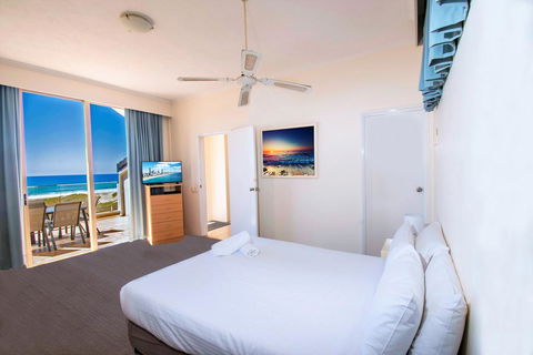 Sandcastles On Currumbin Beach - Nambucca Heads Accommodation 2