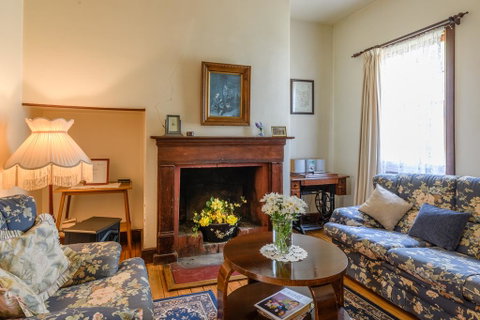 Sargeants & Armoury Cottages 1823 - Nambucca Heads Accommodation 0