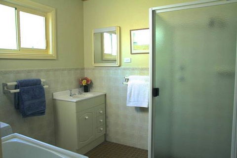 Schoolhouse Cottage American River - Nambucca Heads Accommodation 0
