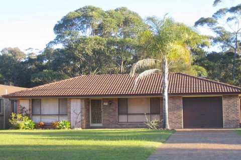 SEASCAPE In NARRAWALLEE - Nambucca Heads Accommodation 0