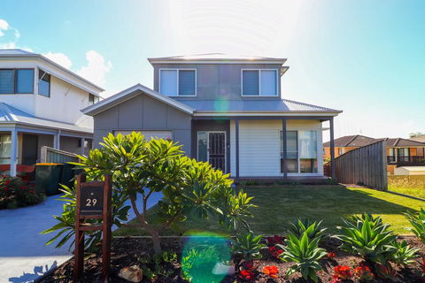 Seaside Escape - Nambucca Heads Accommodation 1