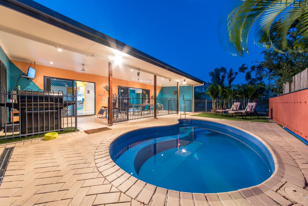 Hideaway Bay QLD Nambucca Heads Accommodation