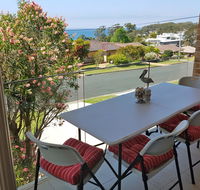 Seaview 48 MOLLYMOOK - Nambucca Heads Accommodation