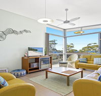 Serene - spacious air conditioned accommodation - Nambucca Heads Accommodation