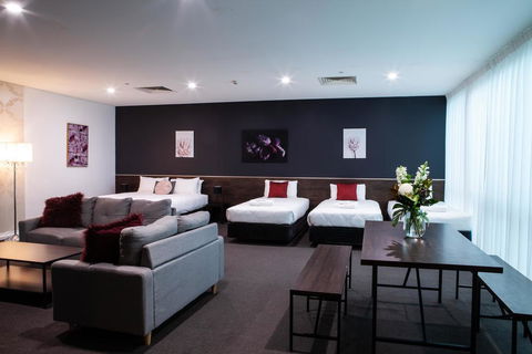 Sfera's Park Suites & Convention Centre - Nambucca Heads Accommodation 2