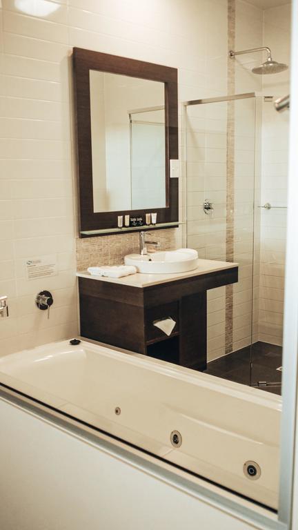Sfera's Park Suites & Convention Centre - Nambucca Heads Accommodation 3