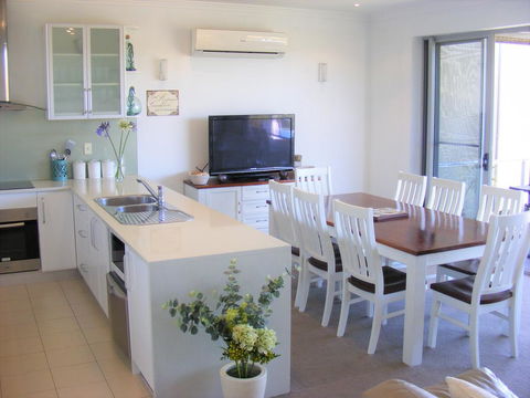 Shearwaters Apartment, Ocean Views - Nambucca Heads Accommodation 1