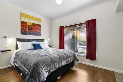 Short Stays Gippsland Trafalgar - Nambucca Heads Accommodation 1