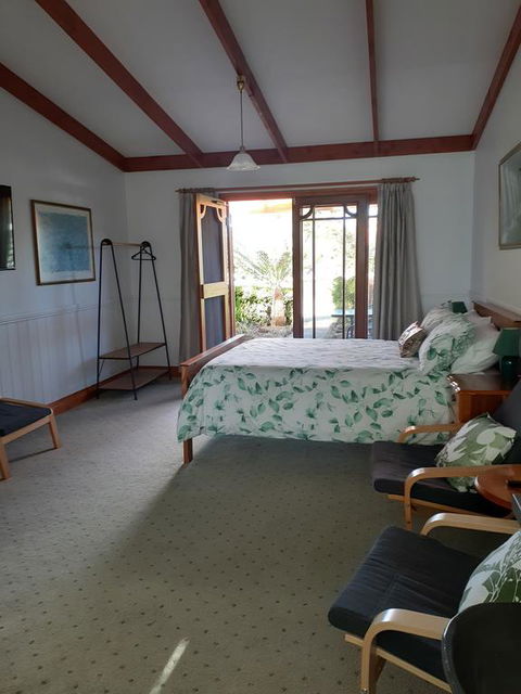 Sleepy Hollow Hideout (Hidout 2) - Nambucca Heads Accommodation 2