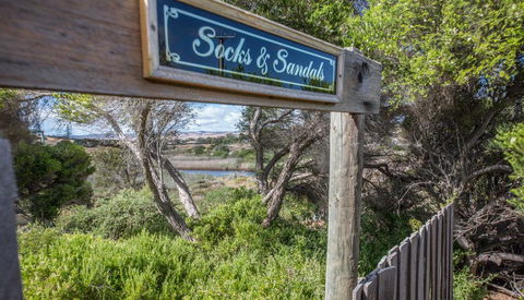 Socks 'n' Sandals - 34 Riverview Drive - Nambucca Heads Accommodation 2
