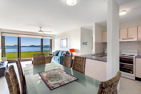 Soldiers Point Road, Harbourside, Unit 02, 07 - Nambucca Heads Accommodation 1