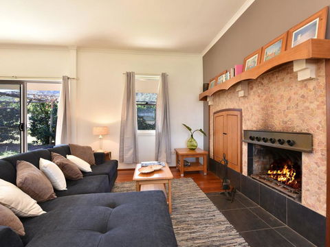 Somerville Wines Farmstay In Broke, Super Cute House On Working Farm. Walk For Miles. - Nambucca Heads Accommodation 0