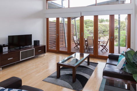 South Shores Trevally Villa 41 - South Shores Normanville - Nambucca Heads Accommodation 2