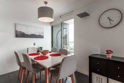 Spacious 2 Bedroom Flat In Wolli Creek - Nambucca Heads Accommodation 2