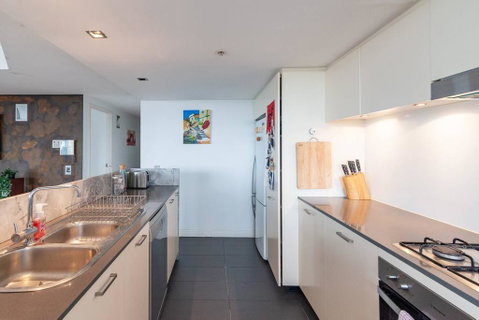 Spacious 2 Bedroom Flat In Wolli Creek - Nambucca Heads Accommodation 1