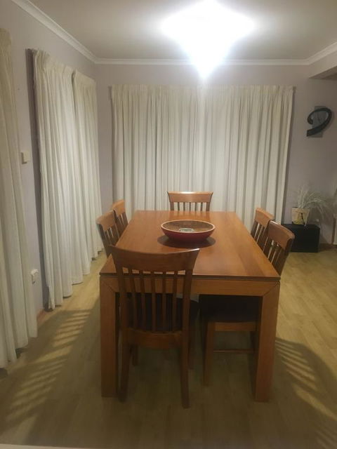 Spacious And Central To CBD - Nambucca Heads Accommodation 2