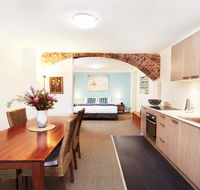 Spacious Studio With Courtyard and Extra Beds - Nambucca Heads Accommodation