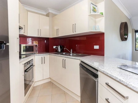 Spectacular Views & Walking Distance To The Beach! - Nambucca Heads Accommodation 2