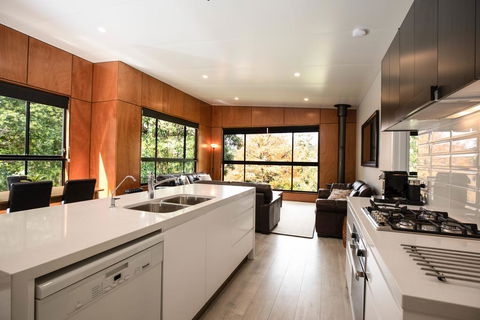 Springbrook25 Upper Apartment - Nambucca Heads Accommodation 2