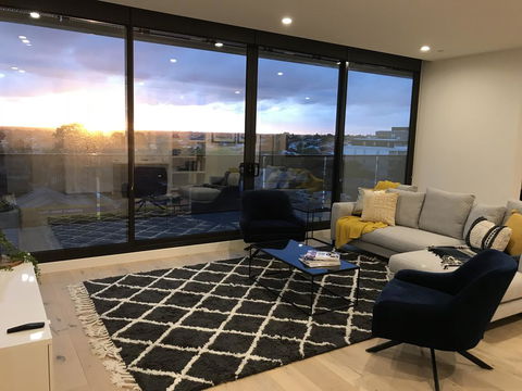 StayCentral Essendon Escape Sub-penthouse - Nambucca Heads Accommodation 2