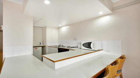 Studio With Balcony At College St - Nambucca Heads Accommodation 1