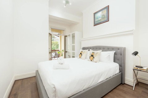 STUNNING SYDNEY HOME 11 - Nambucca Heads Accommodation 1