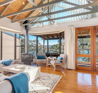 STUNNING WATERFRONT ESCAPE AT DALEYS POINT - Nambucca Heads Accommodation
