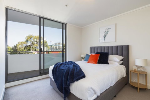 Stylish Apartment Minutes From City And Airport - Nambucca Heads Accommodation 1