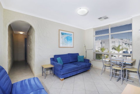 Stylish Comfortable 2 Bdrm Glenelg North - Nambucca Heads Accommodation 2