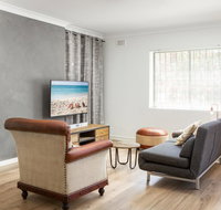 Suburban Two-bed Apartment with Parking and Patio - Nambucca Heads Accommodation