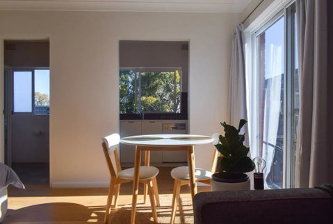 Sun-Drenched 1 Bed Studio Apt Newtown Parking - Nambucca Heads Accommodation 0