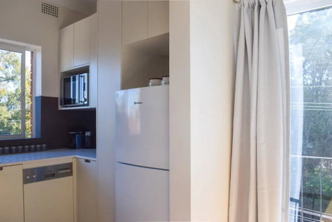 Sun-Drenched 1 Bed Studio Apt Newtown Parking - Nambucca Heads Accommodation 1