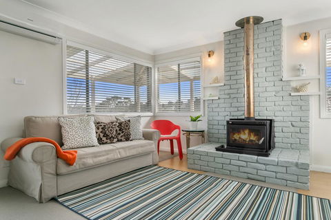 Sunflower Cottage - Nambucca Heads Accommodation 1