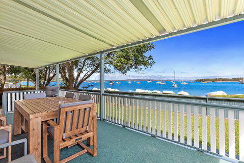 Sunset Beach House - Soldiers Point Sleeps 9 - Nambucca Heads Accommodation 0