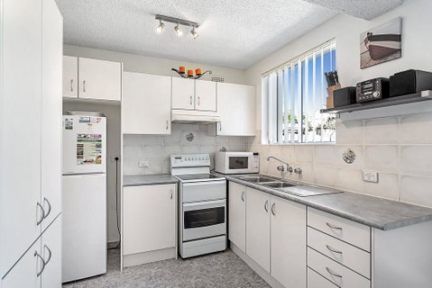 Sunset Court, Unit 1/3 Resthaven Avenue - Nambucca Heads Accommodation 2