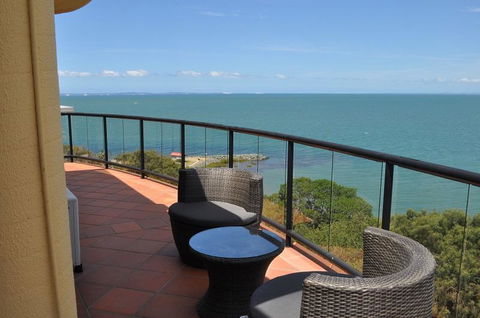 Sunset Sails Redcliffe - Nambucca Heads Accommodation 1