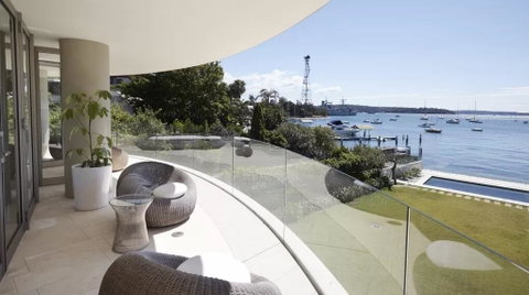 Superb 3 Bedroom, 2 Bathroom First Level Waterfront - Nambucca Heads Accommodation 3