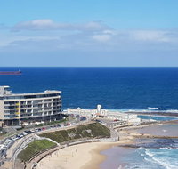 Supercar fan's dream - track side apartment 1 - Nambucca Heads Accommodation