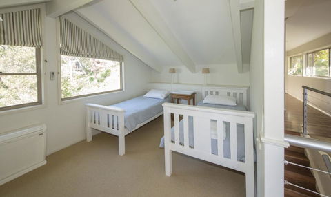 Surfers Ave Retreat Narrawallee - Nambucca Heads Accommodation 2