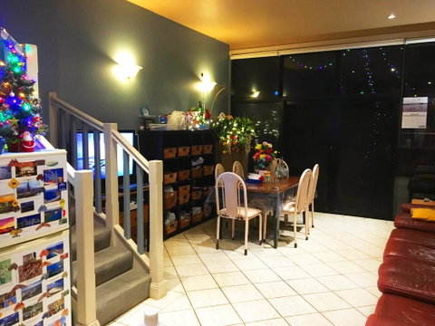 Sydney City Quiet Victorian Townhouse Convenient Location - Nambucca Heads Accommodation 2