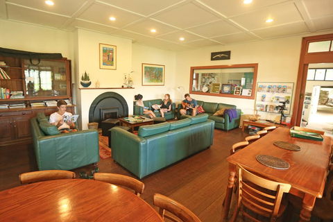 Sydney, Pittwater YHA - Nambucca Heads Accommodation 3