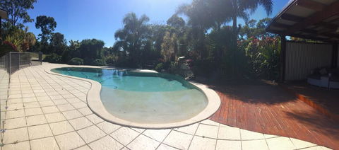 TAKURA HEIGHTS Modern Country Apartment With Pool Access - Nambucca Heads Accommodation 1