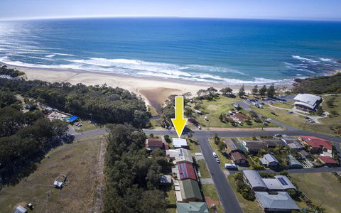 Tallowood Beachfront Cottage - Nambucca Heads Accommodation 1
