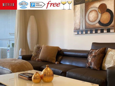 TERRACE LUX FULLY AIR 2 CAR FREE NETFLIX WIFI WINE - Nambucca Heads Accommodation 0