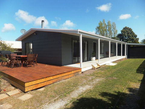 TERRIFIC ON TAMARA CRESCENT - Nambucca Heads Accommodation 0