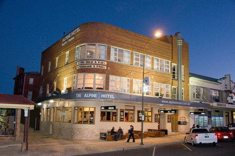 The Alpine Hotel - Nambucca Heads Accommodation 0