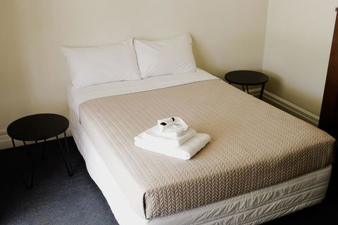 The Australian Hotel Motel - Nambucca Heads Accommodation 2