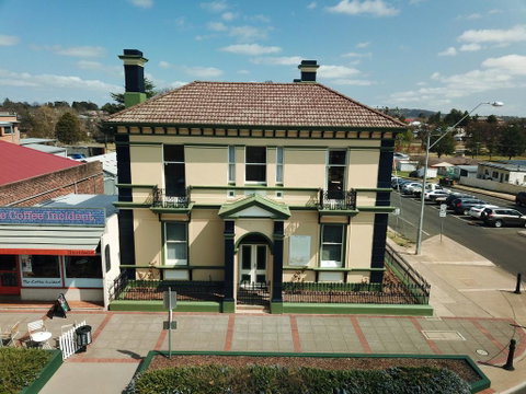 The Bank Guesthouse Glen Innes - Nambucca Heads Accommodation 0