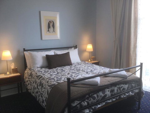 The Bank Guesthouse Glen Innes - Nambucca Heads Accommodation 1