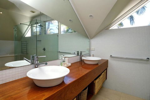THE BEACH HOUSE - Nambucca Heads Accommodation 0